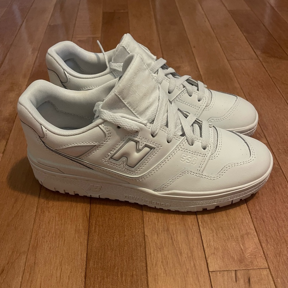 Brand new white new balance 550 sneakers;never worn;size 6.5 US 39 EU